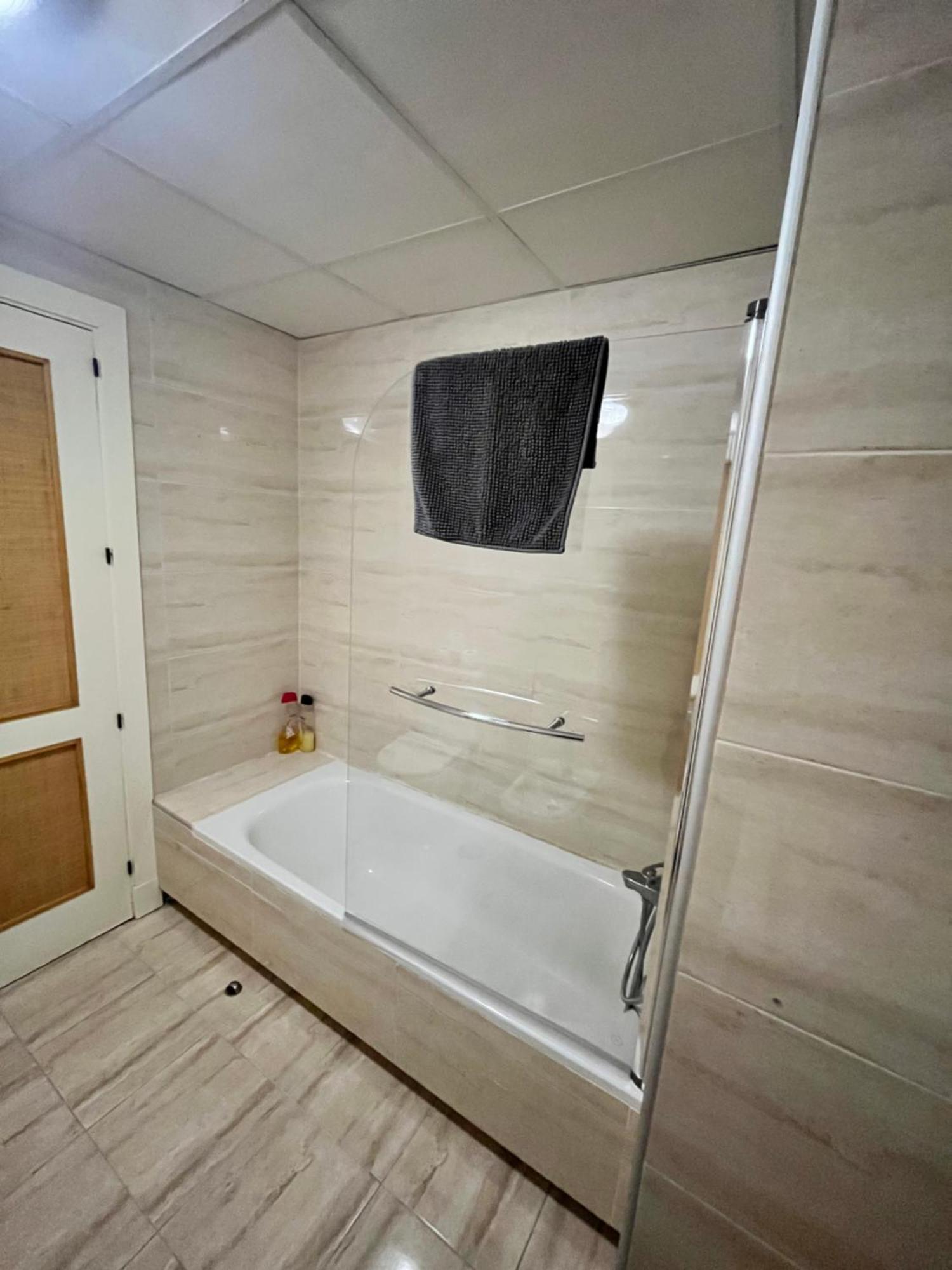 El Torcal Luxury Apartment With Free Parking Малага Экстерьер фото