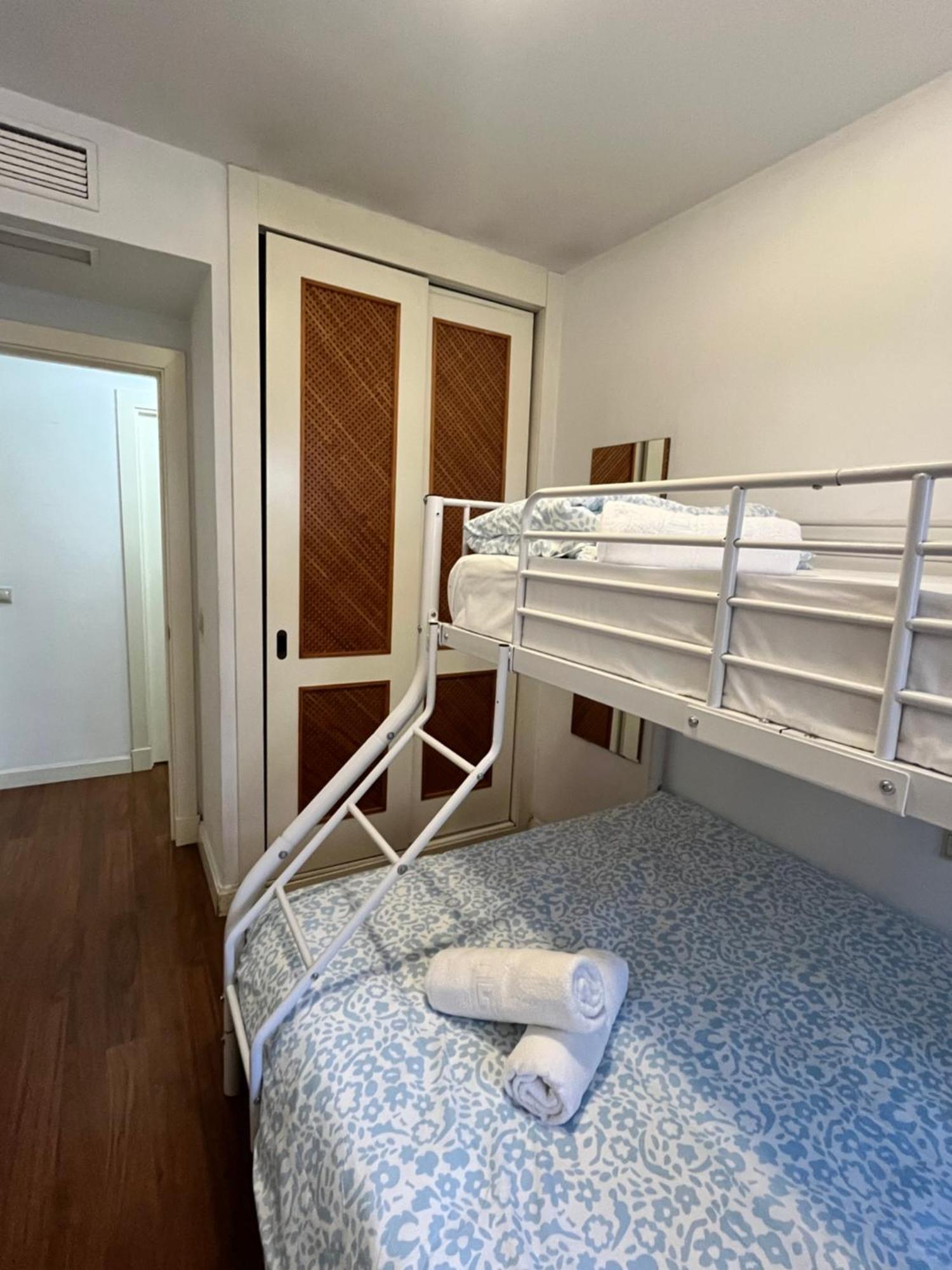 El Torcal Luxury Apartment With Free Parking Малага Экстерьер фото