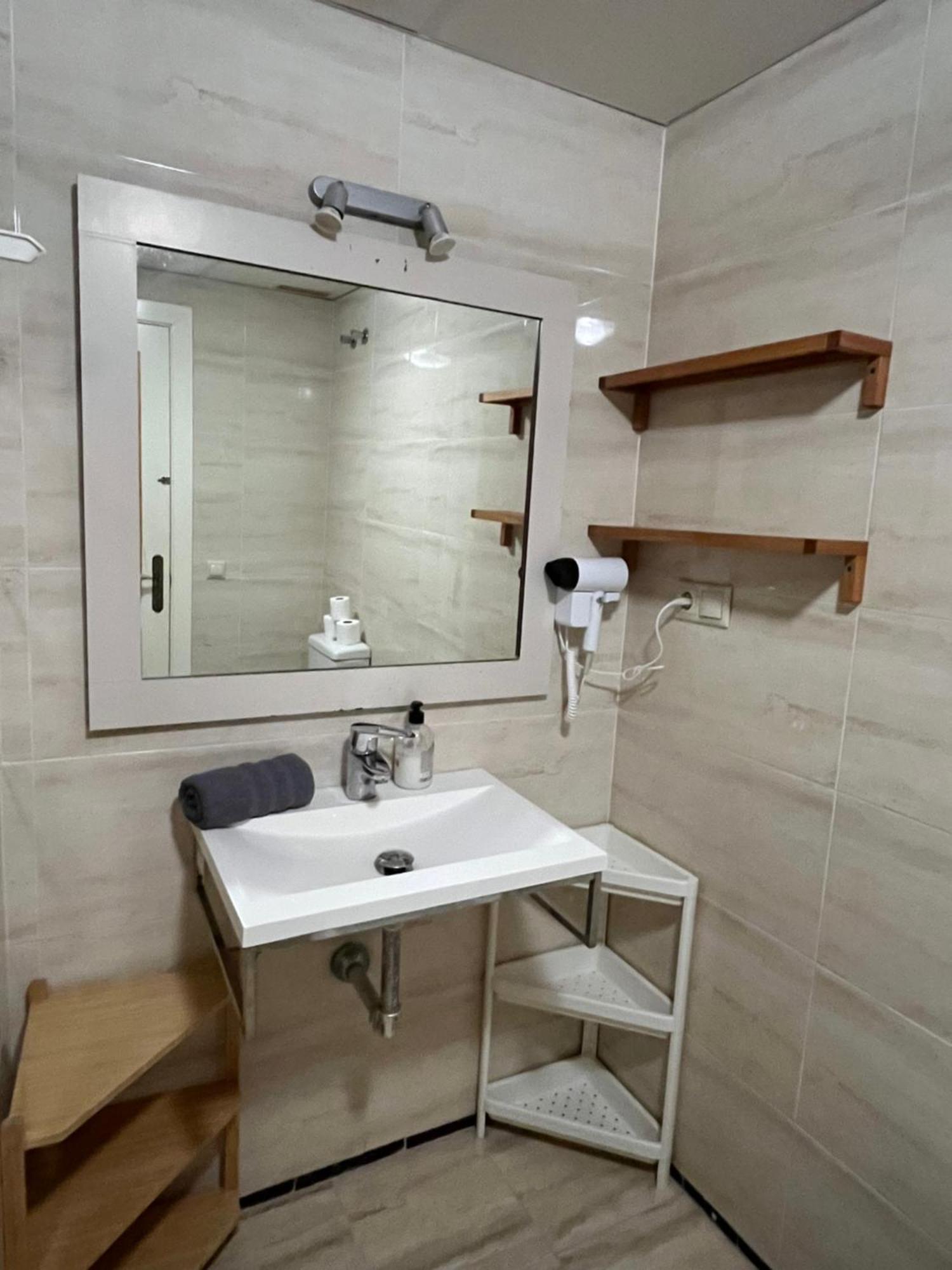 El Torcal Luxury Apartment With Free Parking Малага Экстерьер фото